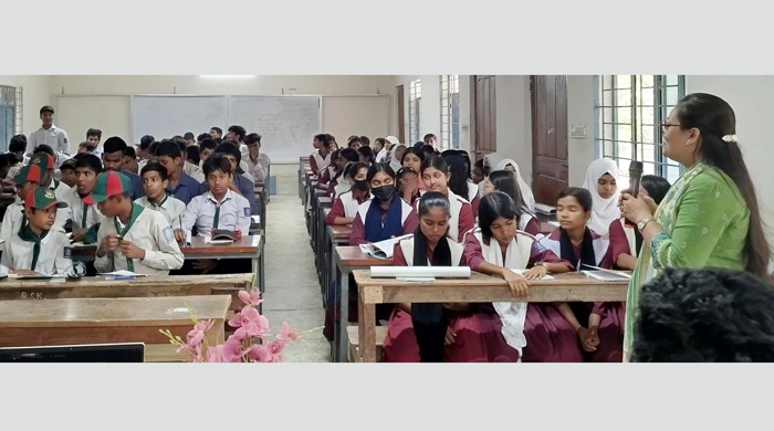 রাজা সূর্য কুমার ইনস্টিটিউশনে সচেতনমূলক কর্মসূচি পালন